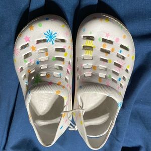 Kids Airwalk sandals 8.5-9 slip on